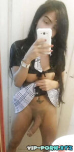 yasmin dornelles selfie verga erecta en el espejo